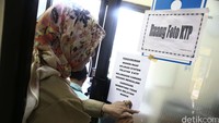 Akibat kerusakan aplikasi tersebut, bukan hanya DKI Jakarta saja yang mengalami kendala perekaman data warga untuk e-KTP. Tetapi juga seluruh jaringan di Indonesia.