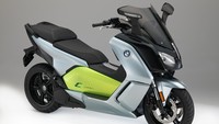BMW mulai menjual skuter listrik C Evolution di beberapa diler di California, AS. Foto: Pool (Visordown)