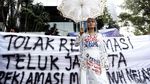 Puluhan Mahasiswa Demo Tolak Reklamasi Teluk Jakarta
