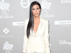 Tak Ingin Hamil, Kourtney Kardashian Bekukan Indung Telurnya