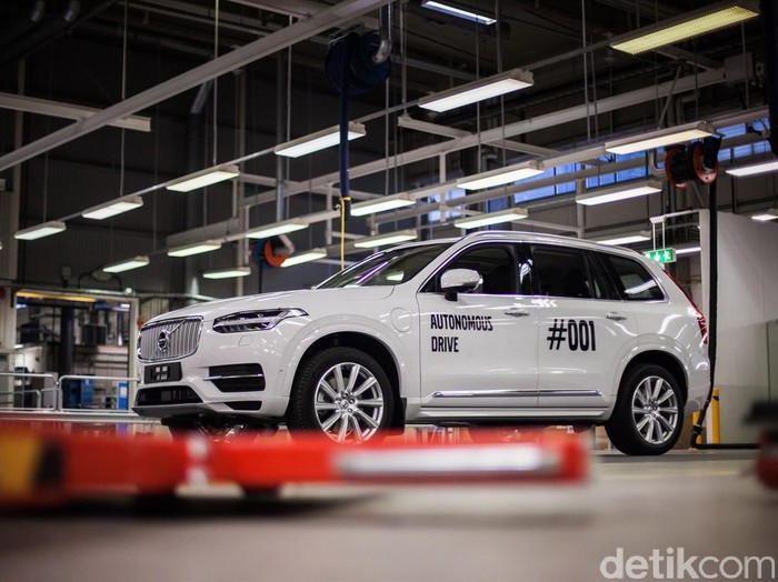 Sudah Diproduksi, Mobil Otonom Volvo Siap Diuji di Jalanan Umum