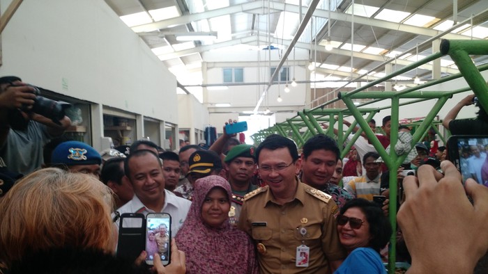 Resmikan Pasar Kebon Bawang, Ahok Singgung Oknum Pemalak