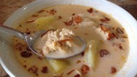 Sayur Besan sekilas tampilannya mirip sayur lodeh. Rasa kuahnya gurih santan dan agak manis. Isian berupa potongan kentang rebus, irisan petai, daun bawang, bawang goreng, cabai dan terubuk atau bunga tebu. Pengolahan tepat membuat tekstur terubuk empuk berserat sekaligus renyah. 