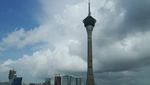 Spot Selfie Sambil Uji Adrenalin di Macau Tower