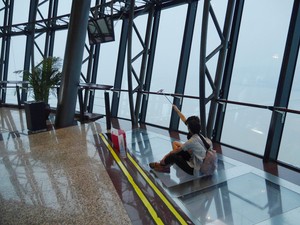 Mau Coba Berjalan di Langit Macau, Ini Spotnya!