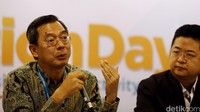 Untuk operasional, BCA Life mengimplementasikan Procurement to Payment System (P2P) yang dikembangkan oleh EBiz Cipta Solusi. Aplikasi ini memiliki keunggulan dalam melakukan proses pengadaan yang transparan serta mampu berintegrasi dengan sistem lainnya.