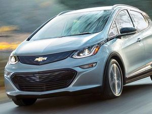 Merasakan Taksi Online Listrik Langsung di Los Angeles, Sopirnya Curhat Soal Tesla!