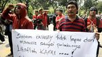 Eks Karyawan Trans Batavia Demo di Kantor Ahok