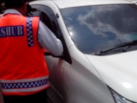 Jurus Baru Kemenhub Atur Taksi Online