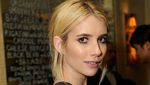 Gaya Bohemian Emma Roberts dengan Busana Seperti Motif Batik