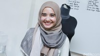 Desainer berusia 25 tahun itu mengaku bahwa kemesraannya dengan sang suami karena Irwansyah selalu suka dengan masakan yang dibuatnya. Pool/Palevi S/detikFoto.