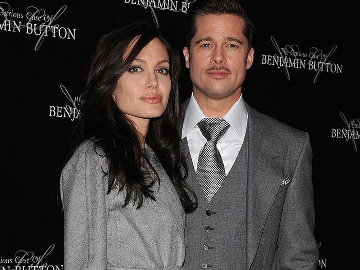 Ini Alasan Angelina Jolie Gugat Cerai Brad Pitt