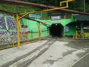 20% Emas Batangan Antam Dihasilkan dari Gunung Pongkor