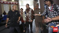 Hutomo Mandala Putra alias Tommy Soeharto hari ini mendaftarkan diri ikut tax amnesty di KPP Wajib Pajak Besar, Gedung Sudirman, Jalan Jenderal Sudirman Kavling 56, Jakarta, Kamis (15/9/2016). CNN Indonesia/Adhi Wicaksono
