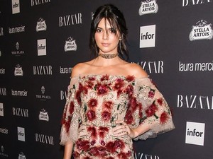 Cara Kendall Jenner Menghadapi Haters di Media Sosial