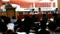 Rizal Ramli mengkritik penertiban kawasan kumuh yang dilakukan Ahok. Mantan Menko Kemaritiman itu menilai langkah Ahok bukan langkah pemimpin yang baik dengan tak memberikan solusi.