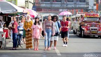 Menurut sang sutradara tempat ini memiliki hal unik yakni karena lokasi pasarnya outdoor.