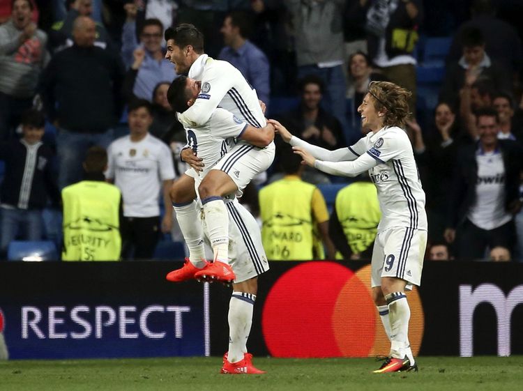 Madrid Tundukkan Sporting 2-1