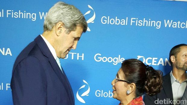 Foto: Menteri Susi dan Mantan Menlu AS John Kerry (Fajar/detikcom)