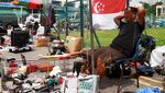 Pasar Loak di Negeri Seribu Satu Larangan
