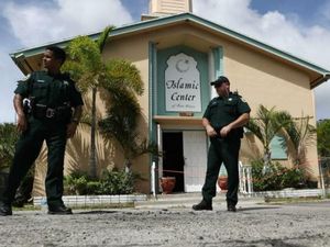 Video Penyerangan terhadap Kepolisian Terekam Kamera