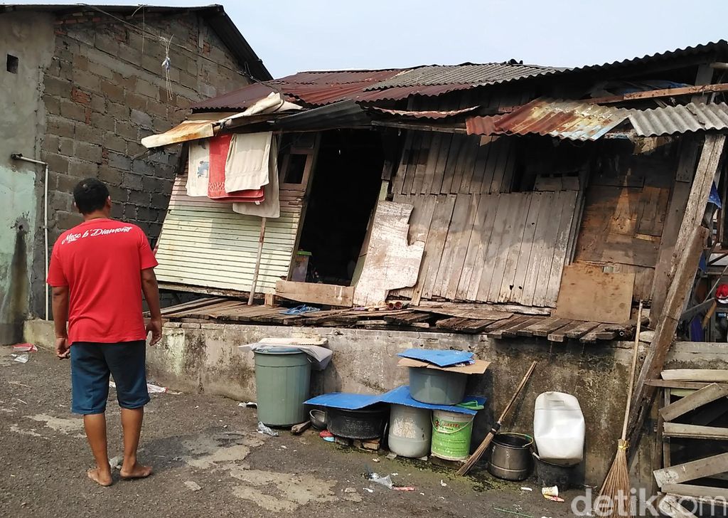 Begini kondisi rumah reyot bocah Songa (Bartanius Dony/etikcom)