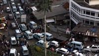 Tanah Abang kembali semrawut.