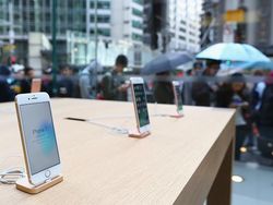 Euforia Pemilik Pertama iPhone 7