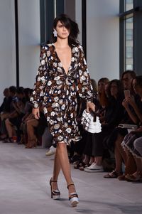 Ide Baju Tahun Baru yang Sempurna Berdasarkan Zodiak Kamu (Bag. 1)