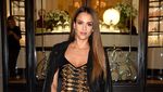 Gaya Jessica Alba di New York Fashion Week
