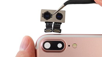 Komponen kamera ganda di iPhone 7 Plus. Foto: istimewa/ifixit