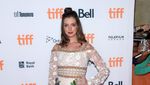 Para Selebriti Dengan Gaun Terbaik di TIFF 2016