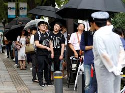 Euforia Pemilik Pertama iPhone 7