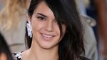 Kendall Jenner Sumringah di New York Fashion Week