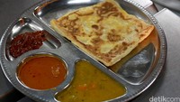 Anda bisa mencicipi roti canai seharga kurang dari 10 RM.
