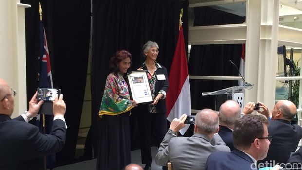 Presiden WWF Internasional Yolanda Kakabadse bersama Menteri Kelautan dan Perikanan Susi Pudjiastuti di Washington DC (Foto: Fajar Pratama/detikcom)