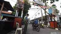 Warga mengaku sudah mendapatkan surat peringatan SP-3 namun mereka memilih tetap bertahan.