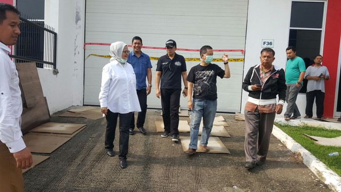 BPOM Cek Gudang Obat Ilegal di Tangerang