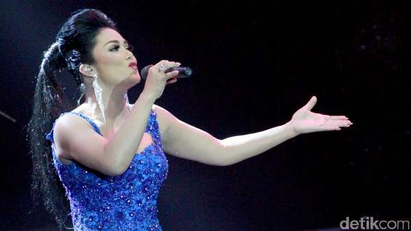 Intim Bersama 3 Diva Lewat KDRT Intim Bersama 3 Diva Lewat KDRT