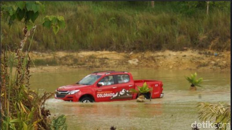 Jangan Menyusahkan Diri Main Offroad  Harus Pakai Mobil  4x4