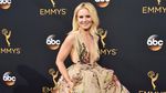 Parade Selebriti Cantik di Emmy Awards 2016