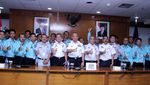 Kemenhub Serahkan Penghargaan Unit Pelayanan Publik Berprestasi