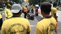 Selain di Jalan Otista, penambalan juga akan dilakukan di lokasi lain.