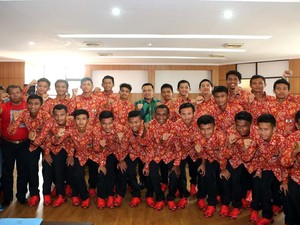Menpora Lepas Timnas U-15 ke Malaysia