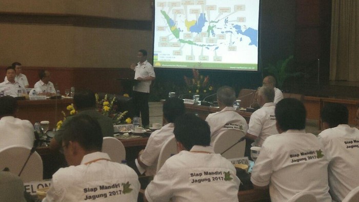 Temui Pengusaha Pakan Ternak, Mentan Minta Stop Impor Jagung