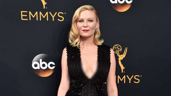 Parade Selebriti Cantik di Emmy Awards 2016 Parade Selebriti Cantik di Emmy Awards 2016