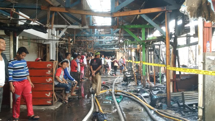 Kebakaran di Pasar Poncol Diduga Akibat Korsleting Listrik
