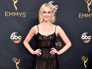 Joe Jonas dan Sophie Turner yang Mulai Pamer Kemesraan