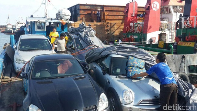 1.000 Lebih Mobil Mewah dan Moge di Jakarta Tunggak Pajak