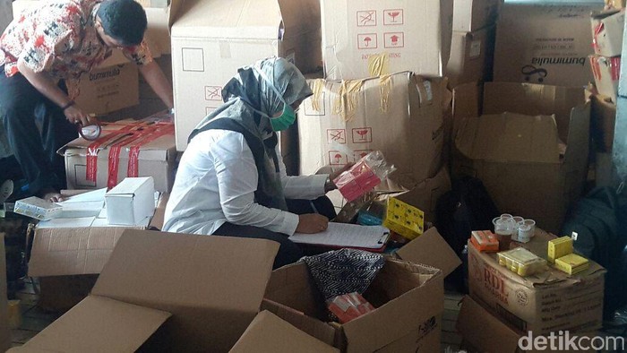 BPOM Gerebek Gudang Kosmetik Ilegal di Pasar Pagi Jakbar